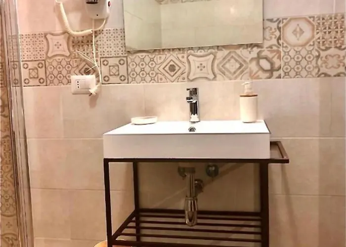 Al Vecchio Arco Borgo Antico לינה וארוחת בוקר 3*